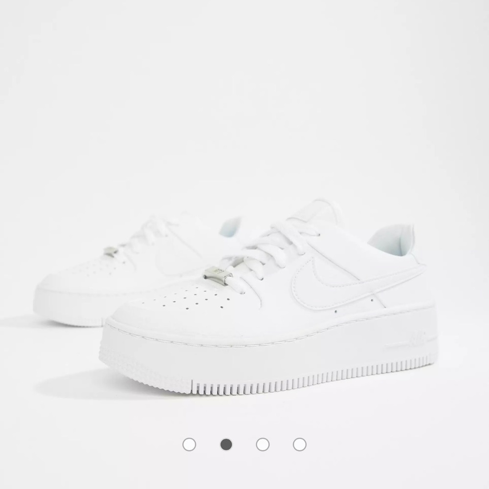 Nike Air Force 1 Sage Low